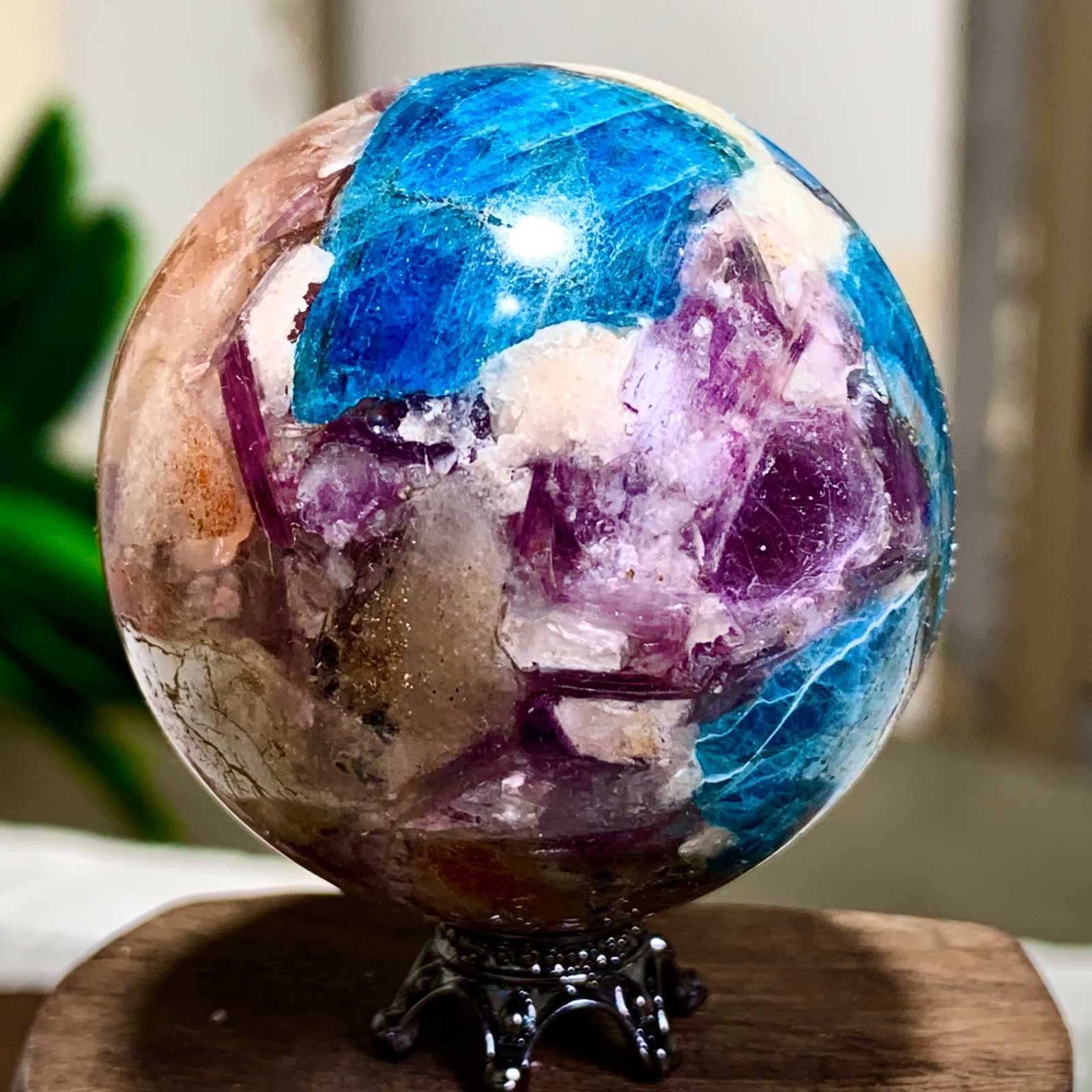 114G Natural Blue Aptite +Sun Stone purple lepidolite Sphere mineral sample