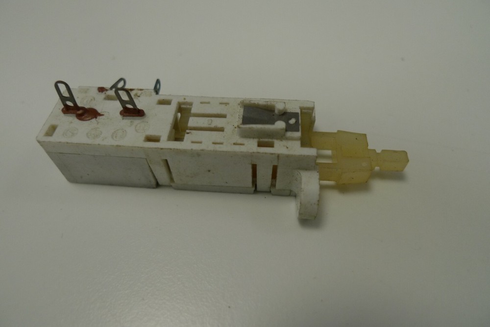 Switch Push Button On/Off DPST Philips Isostat MF4C