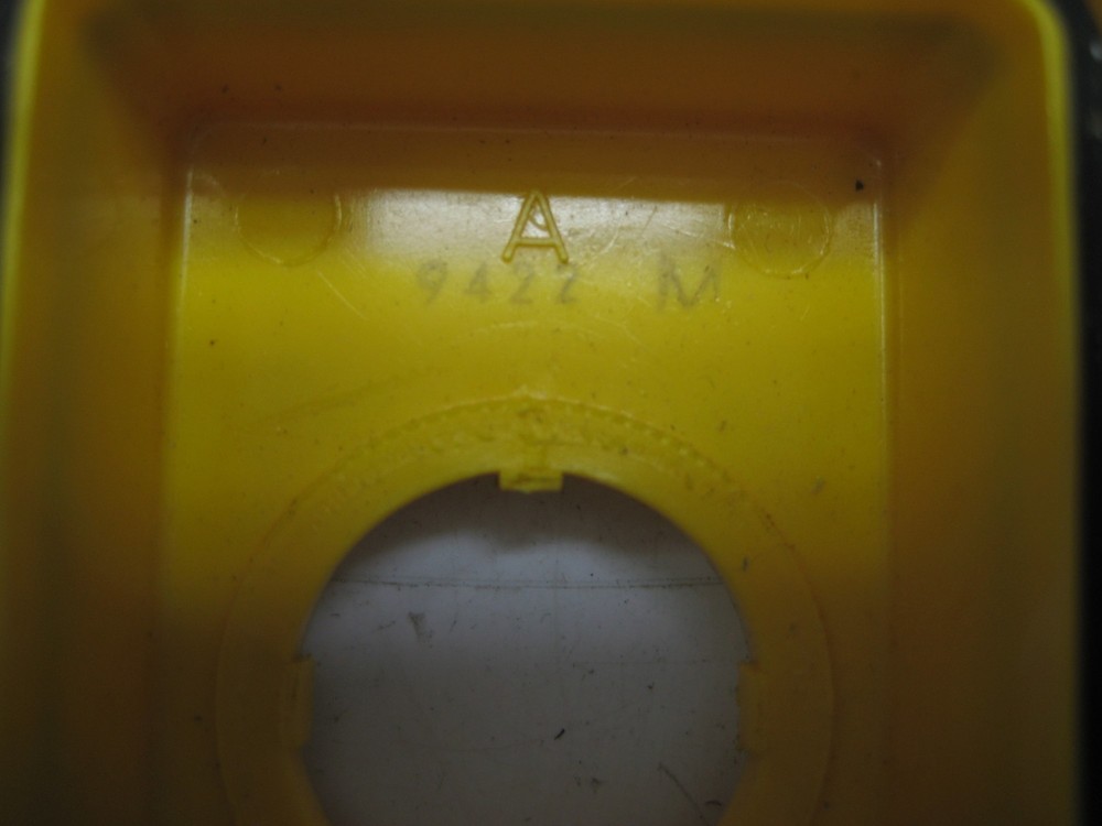 TELEMECANIQUE 9422M PUSHBUTTON ENCLOSURE NSNP