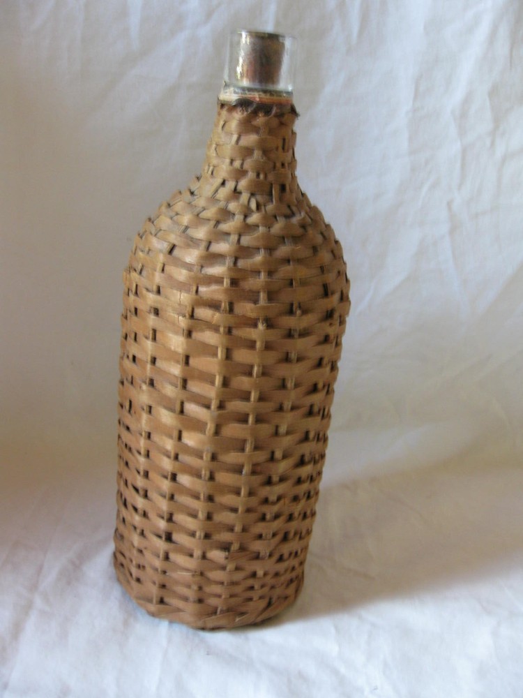 BOTTLE WITH HANDWOVEN WICKER WRAP. DEMIJOHN, 10"