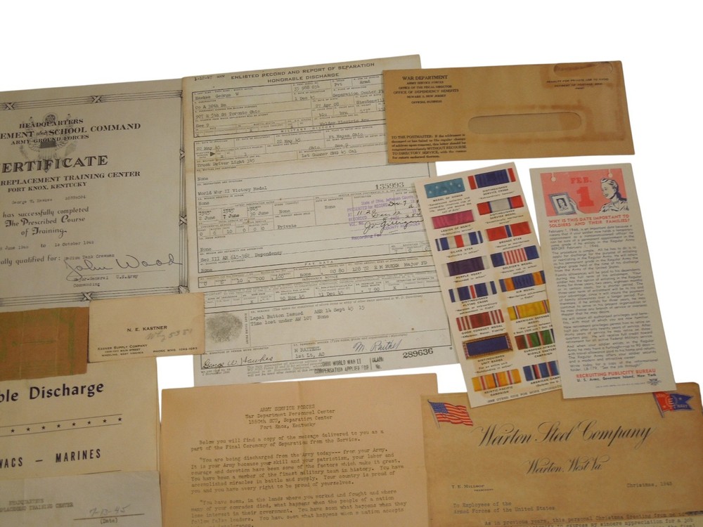 Lot WWII US Army Armored Soldier Documents Papers Patch A11