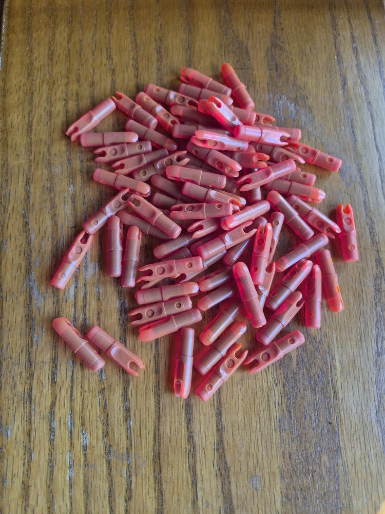 VINTAGE 80 pcs Arrow NOCKS  7.5 MM INSERT