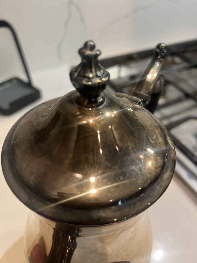 Vintage Silver Plated Tea Pot Excellent Condition!