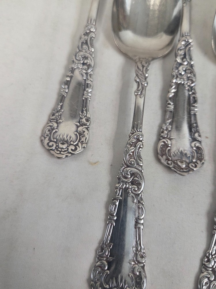 6 antique spoons, Wm Rogers YALE set of, 6" Silverplate International 1894 VTG