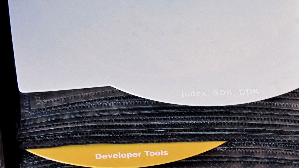 New MSDN Microsoft Developer Discs Library Archive Index SDK Platforms HARD CASE