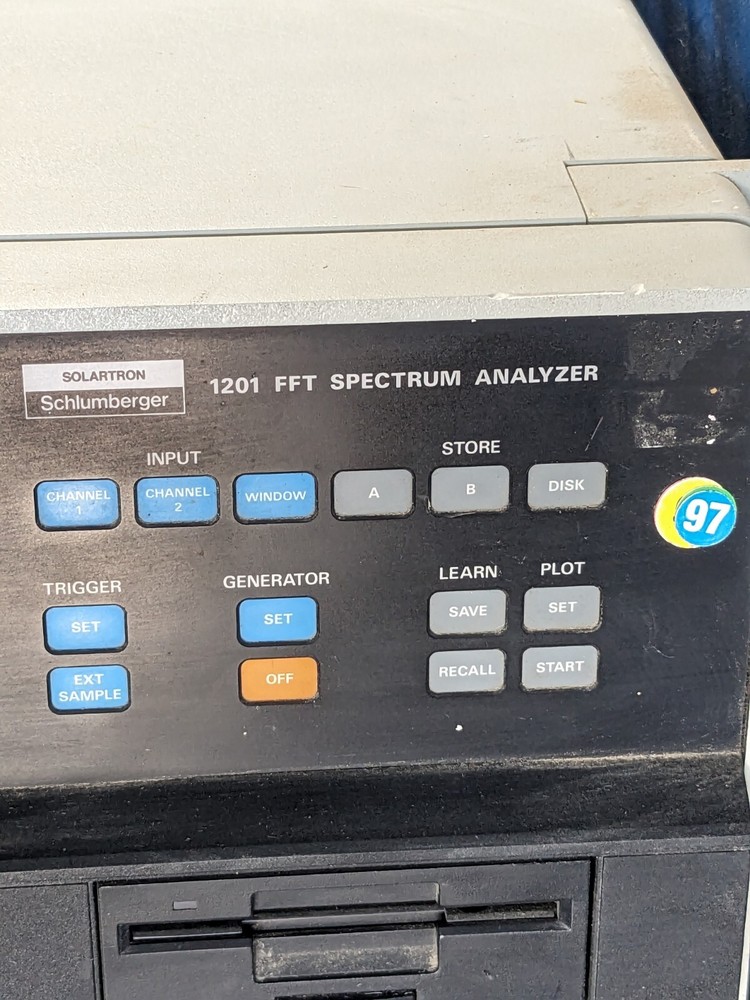 Solartron Schlumberger 1201 FFT Spectrum Analyzer
