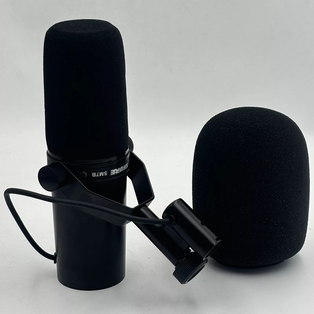 SM7B Cardioid Dynamic Vocal Microphone NEW SEALED IN BOX FAST SHIPPING