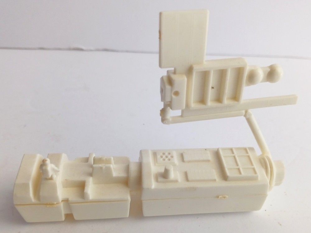 Monogram Space Shuttle Challenger Snap Tite Model Kit #1014 Built 1983 Vintage