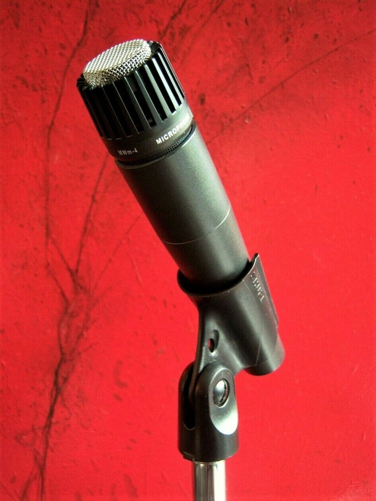 Moukey MWm-4 dynamic cardioid microphone w extras