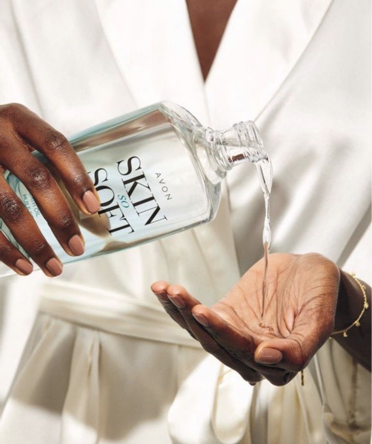 Avon Skin So Soft Original Bath Oil With Jojoba Oil Bonus Size. Avon Icon Item.