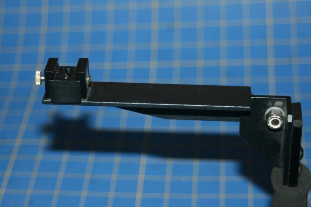 Quick flip Flash Bracket