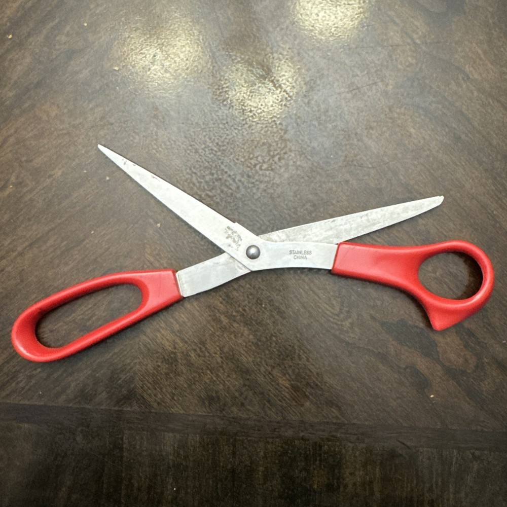 Vintage Comfortable High-Performance 8 Inch Red Scissors