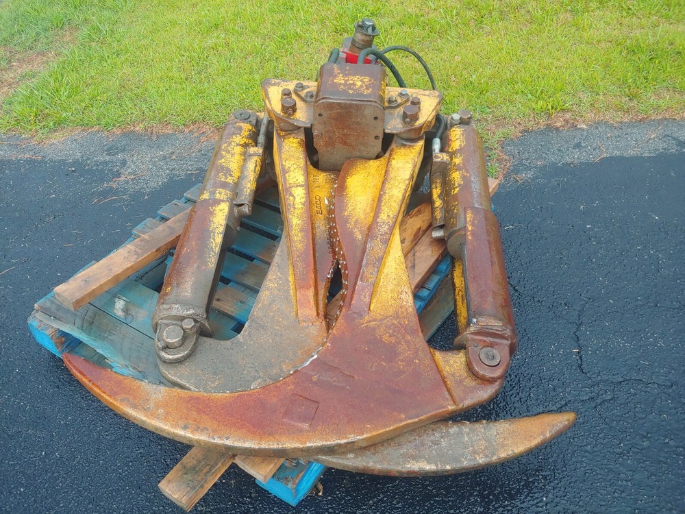 D5H Grapple Skidder Grapple AS Shown