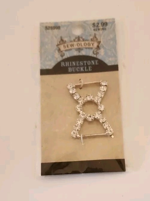 Sewology Rhinestone Silver Buckle