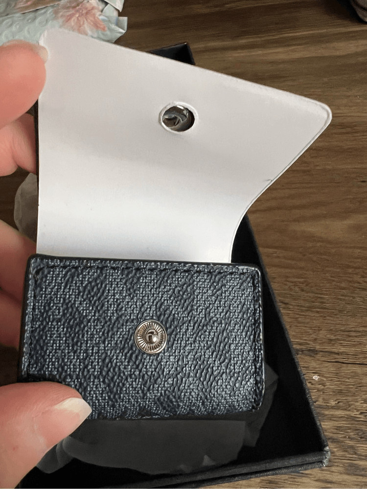 Mk air pods case