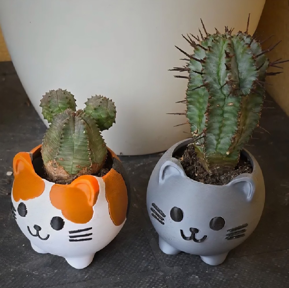 CuteCat Planter
