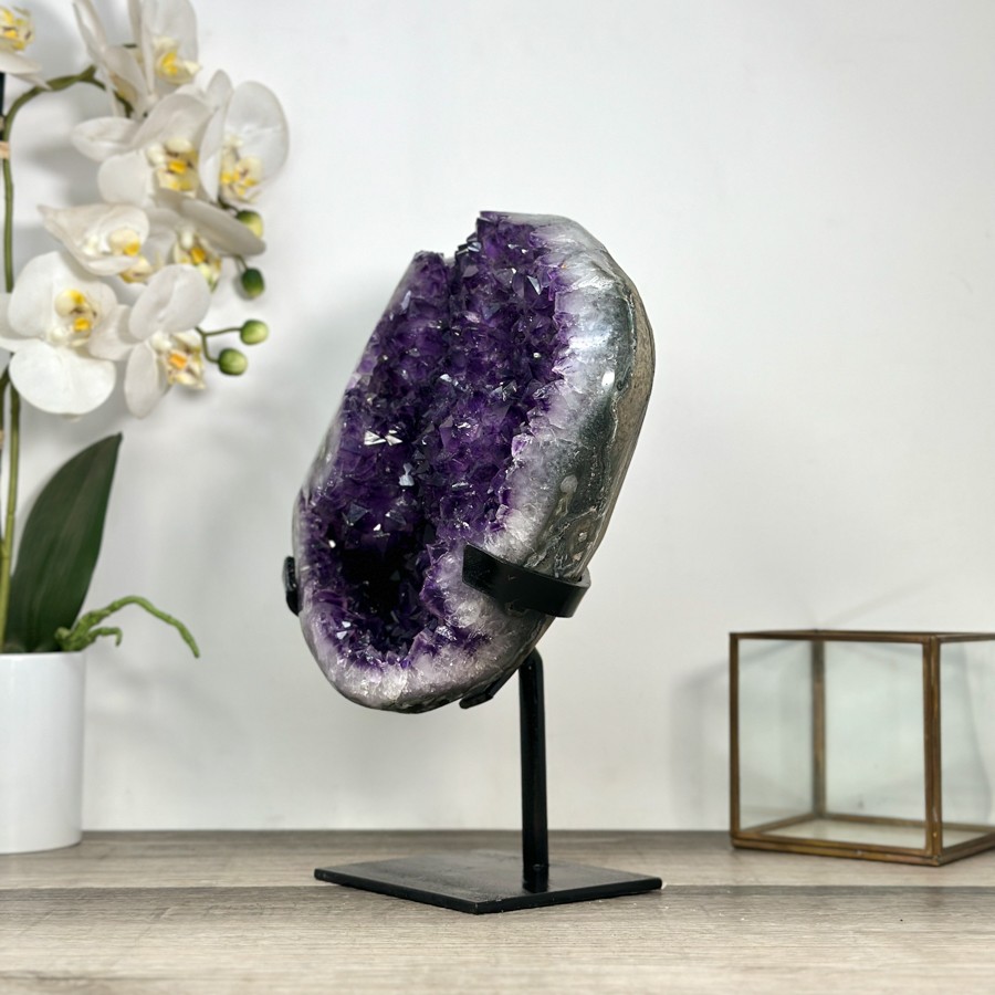 Top Grade Natural Amethyst Stone Statement Piece. MWS2829