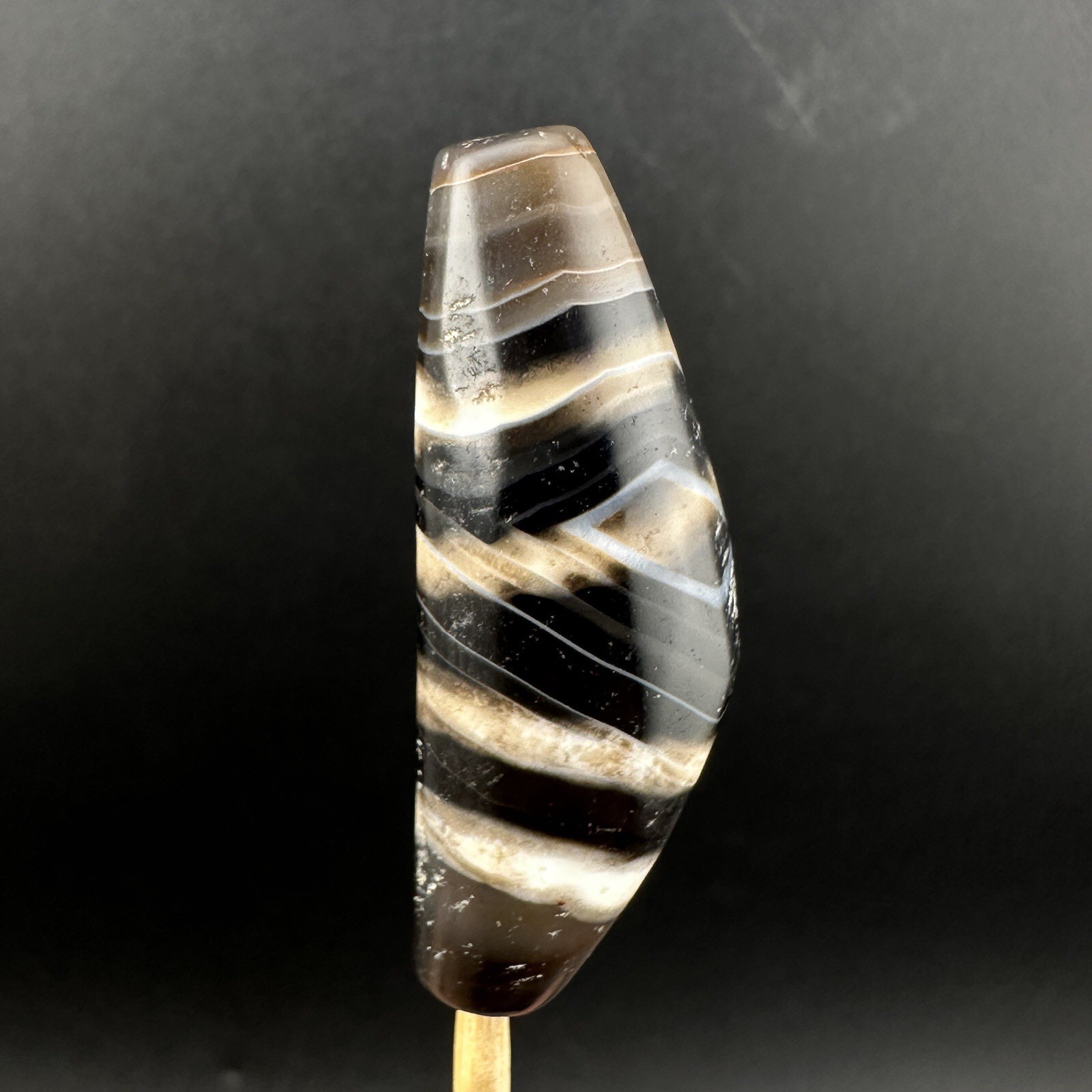 Tibetan Buddhism Agate 4 Stripe Horn Bead Totem Dzi Bead Amulet Pendant