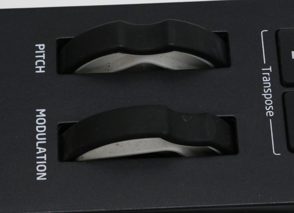 Novation Launchkey 25 Mk2 Midi Keyboard Controller *READ*