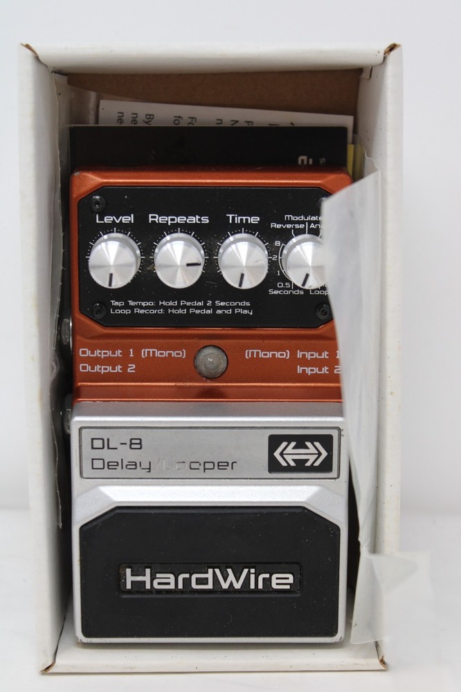 Digitech HardWire DL-8 Delay/Looper Pedal + Box