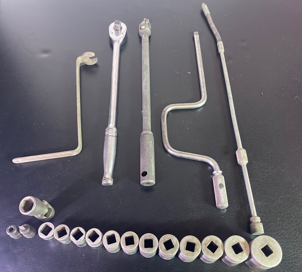 Vintage Snap On Tool Box With Misc. 20 Pc. Socket Tool Set