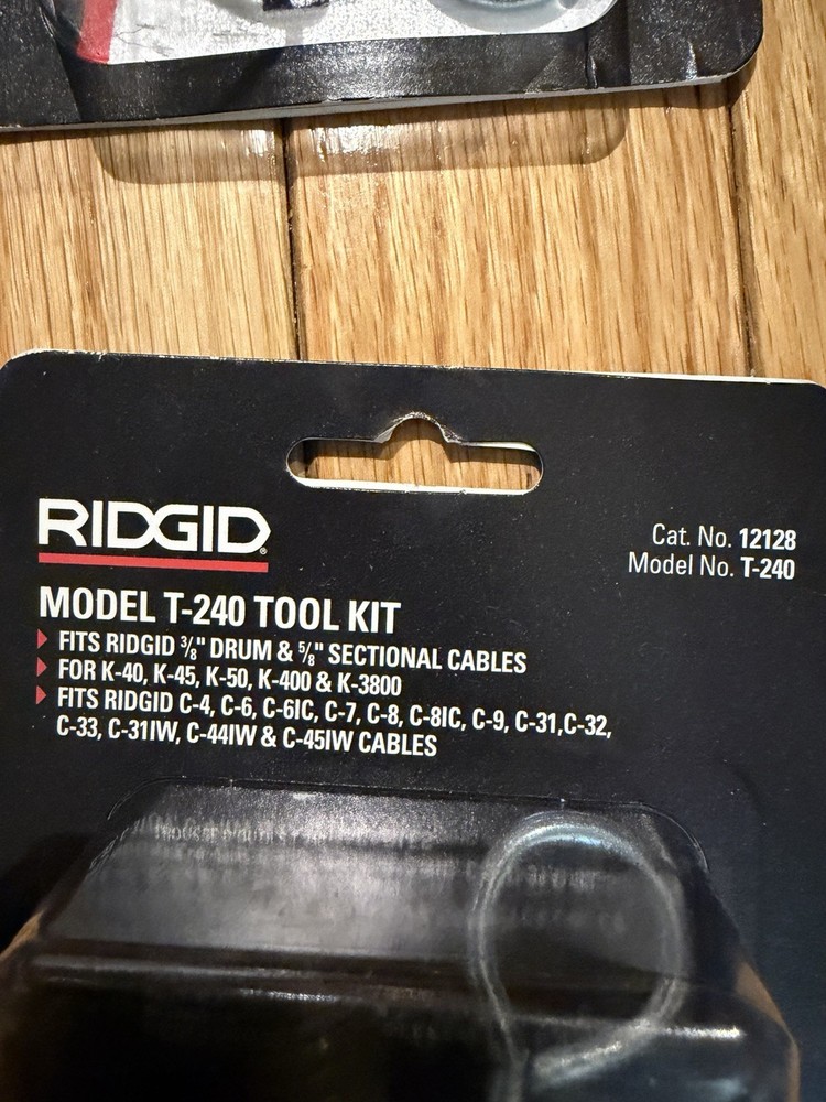 9 RIDGID T-240 TOOL KIT