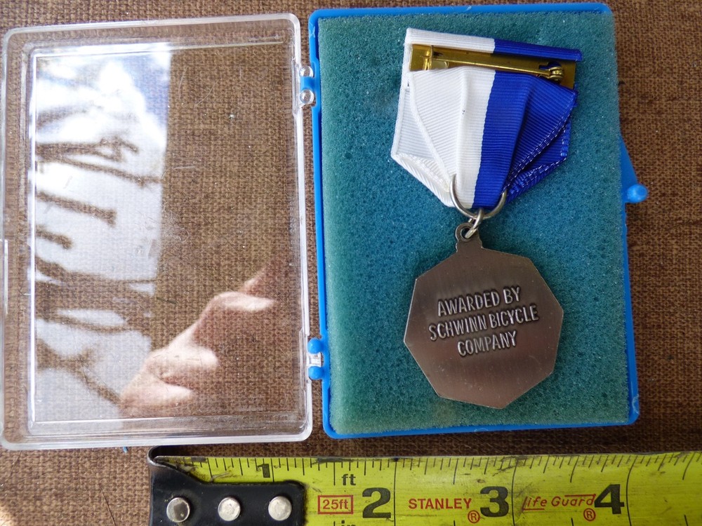 Schwinn  Medal **NOS**