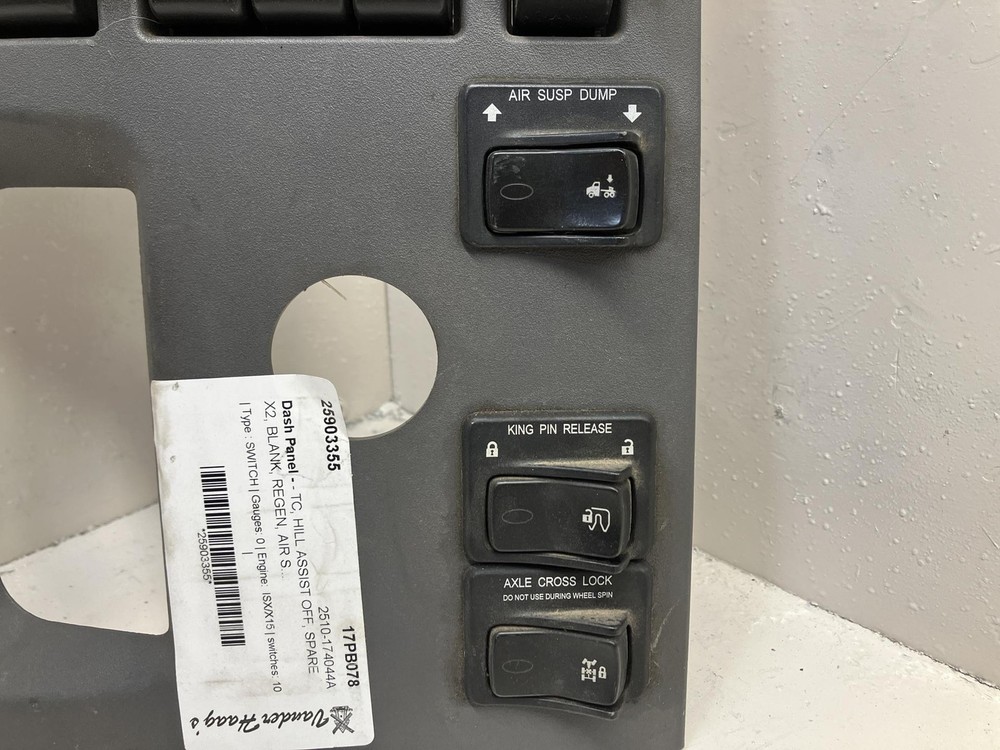 2013-2019 Peterbilt 579 SWITCH Dash Panel - Used