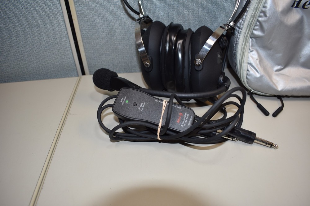 Active Headsets 6001 ANR Aviation Headset