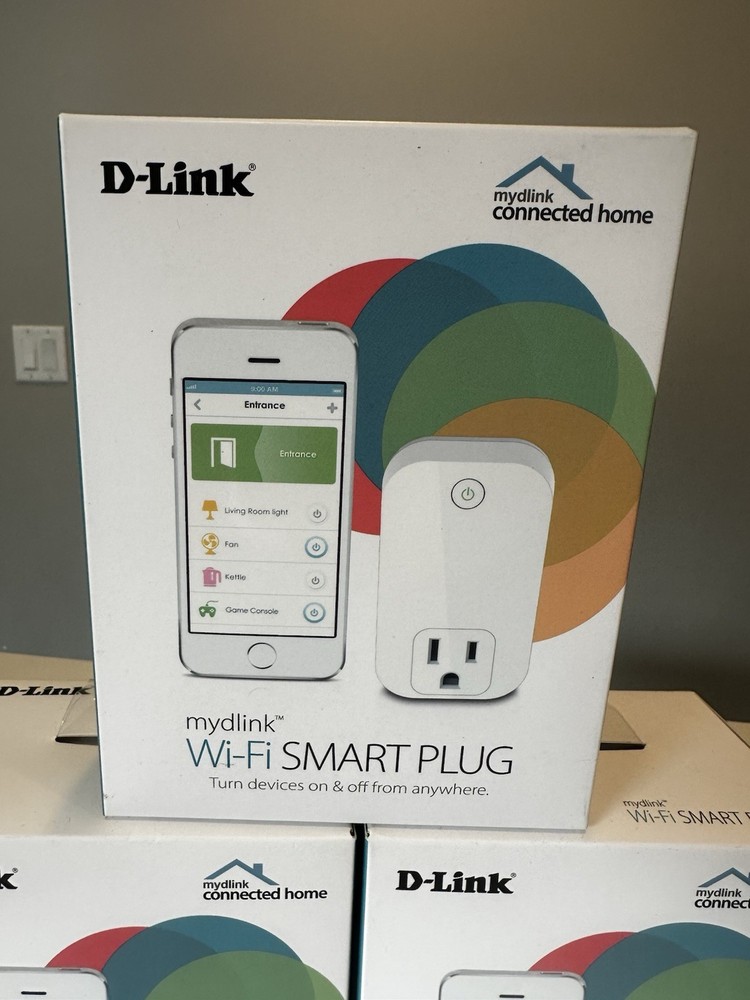 D-Link Wi-Fi Smart Plug DSP-W110 App-Controlled mydlink Scheduling White 125V