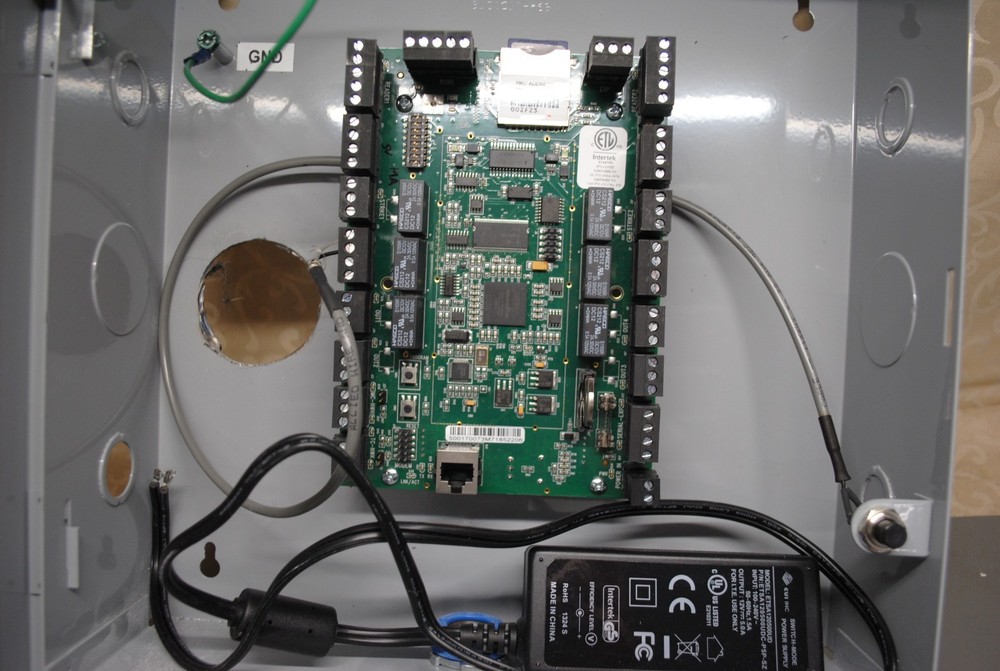 SIELOX BADGE ACCESS CONTROL BOARD MODULE 2 READER DOOR AC-1700