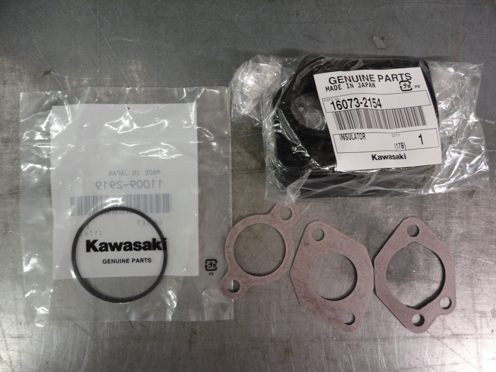 John Deere Genuine OEM Carburetor gasket Kit AM119040 for Gator 4x2