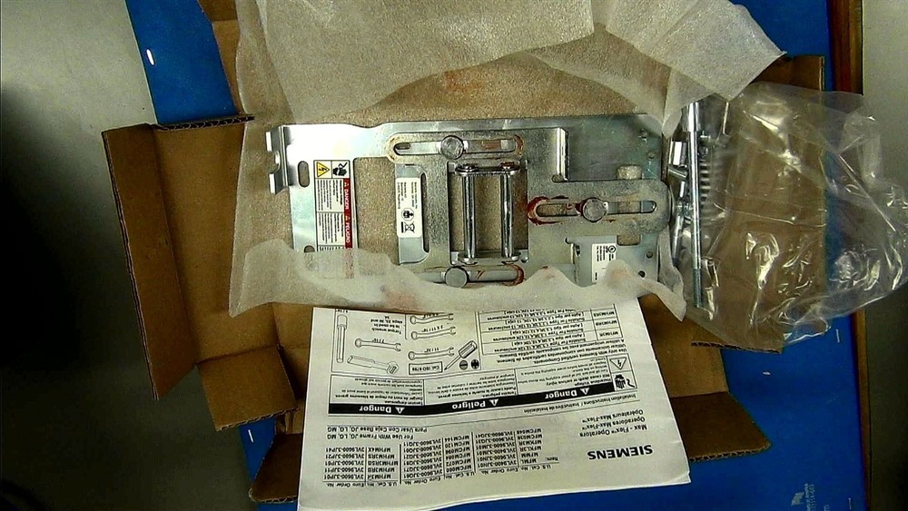 SIEMENS MFMM Sentron Max-Flex breaker operator mechanism