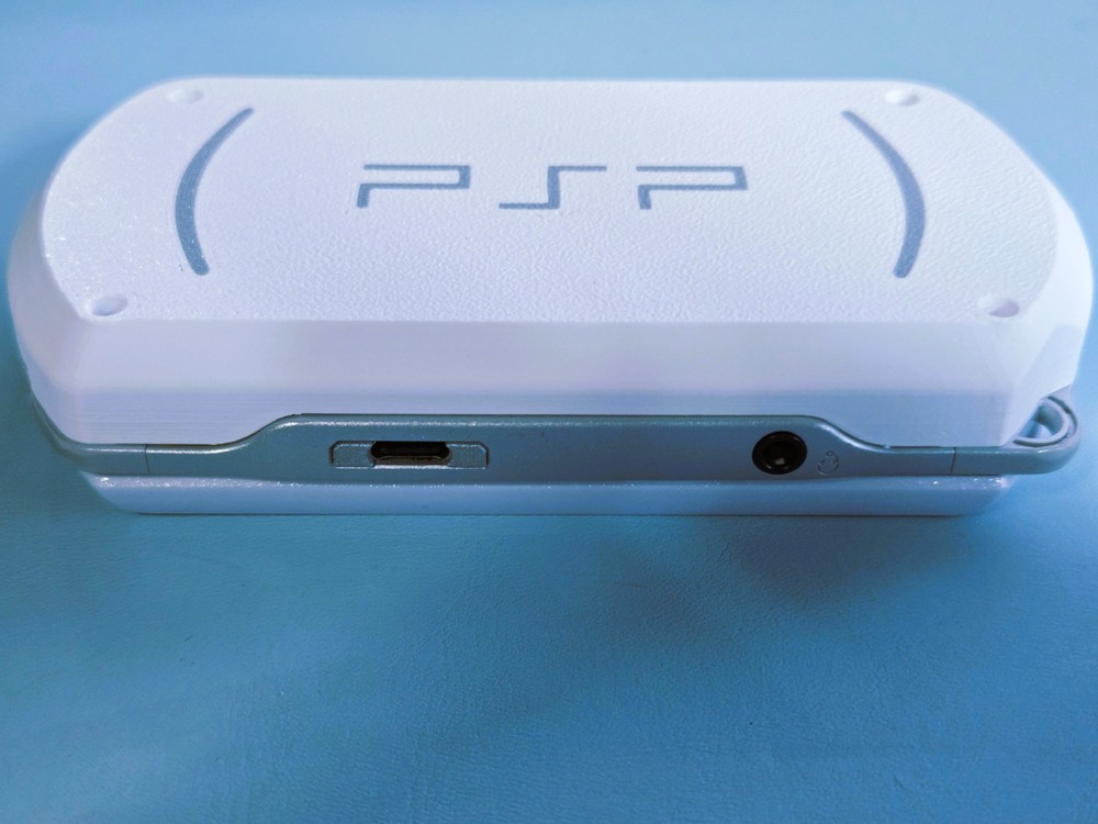 PSP Go Replacement Expanded Back Battery Cover (Blue and Silver)