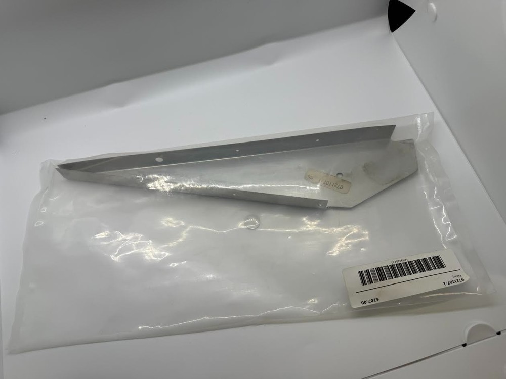 0721107-1 fairing cessna