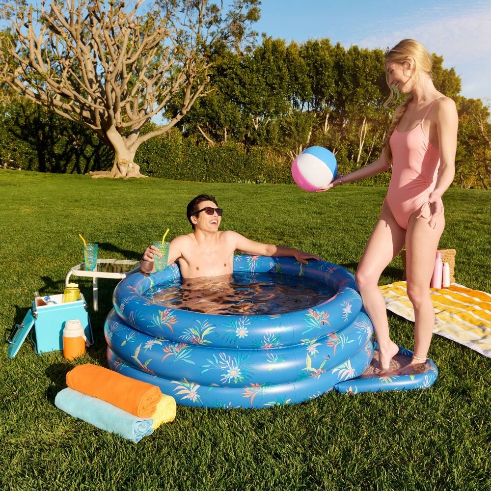 Quiksilver 3 Ring Inflatable Pool with Basin