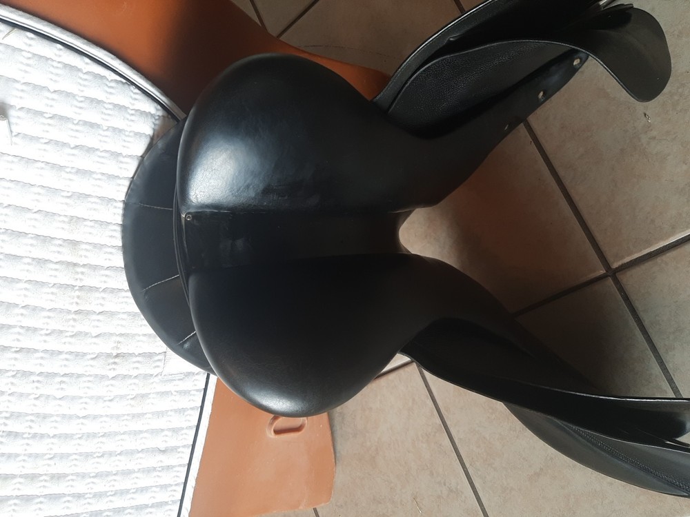 Aviant All Purpose Saddle 18/ MW
