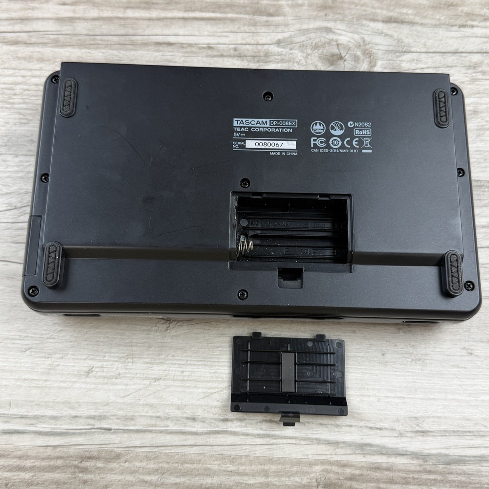 TASCAM DP-008EX Multi-Track Recorder DIGITAL POCKETSTUDIO 8Track READ