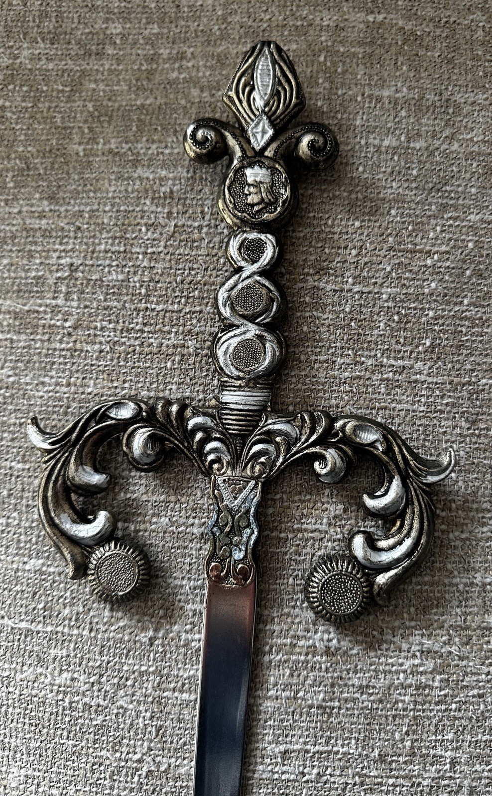 Metal Knight Medieval Renaissance King Sword Faux Jeweled w/scabbard Vntg 31”