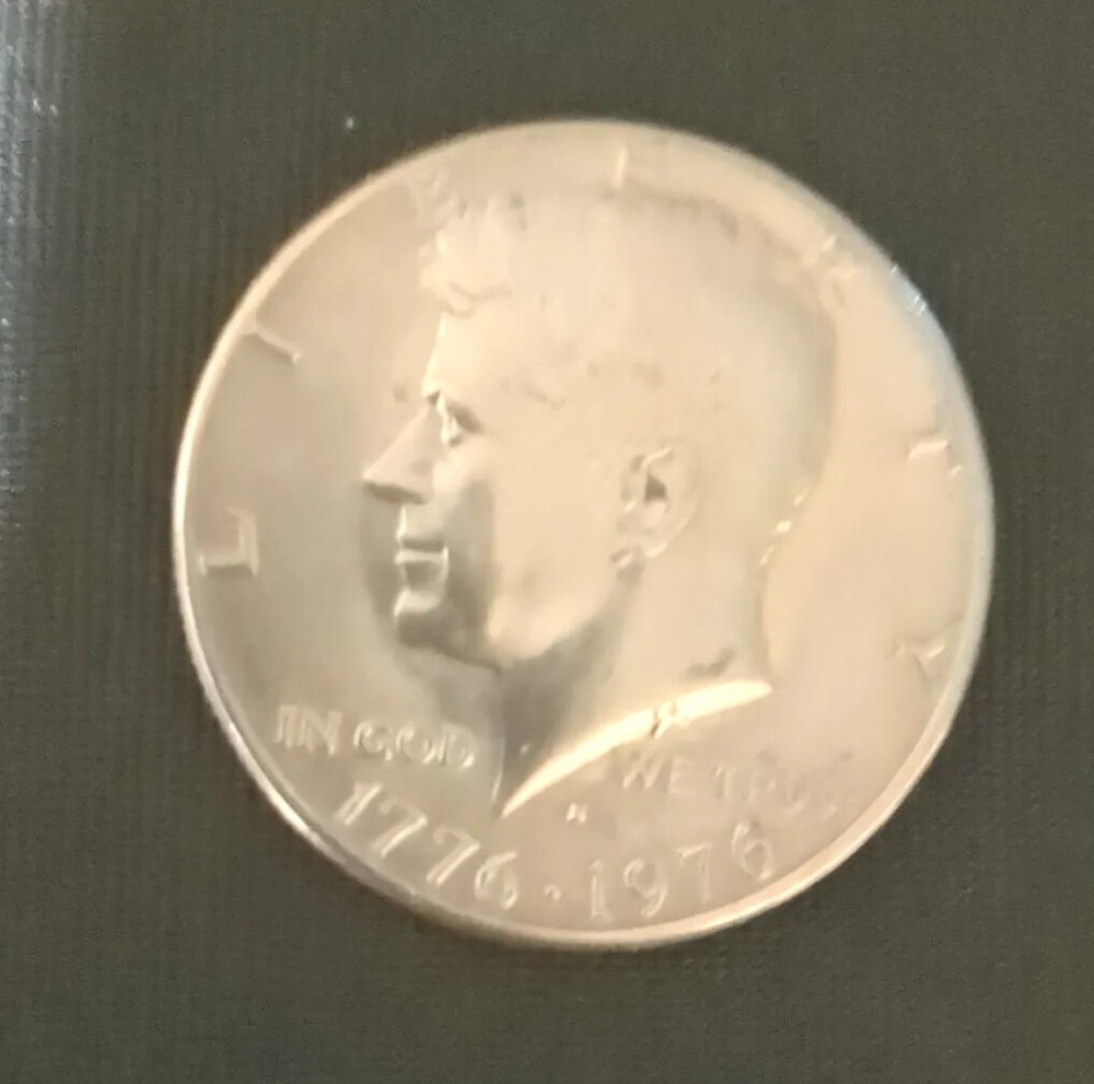 Bic D-Kennedy Half Dollar Piece With errors. DDO DDR. UNC.