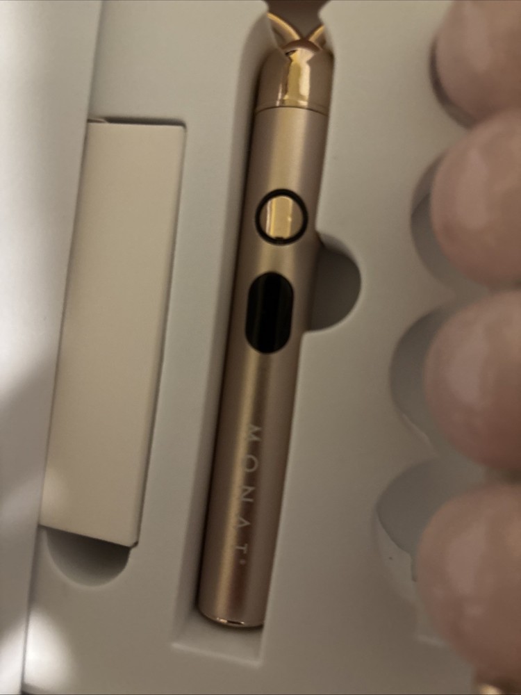 Monat Massaging Roller
