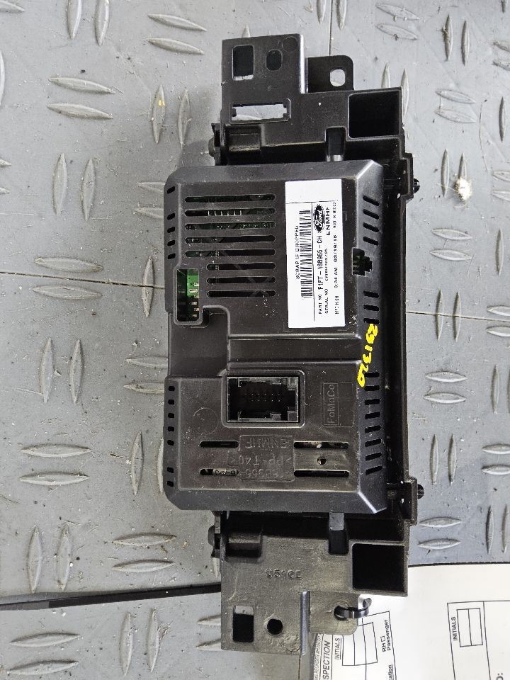 2015-2018 Ford Focus Front 4.2" Display Screen