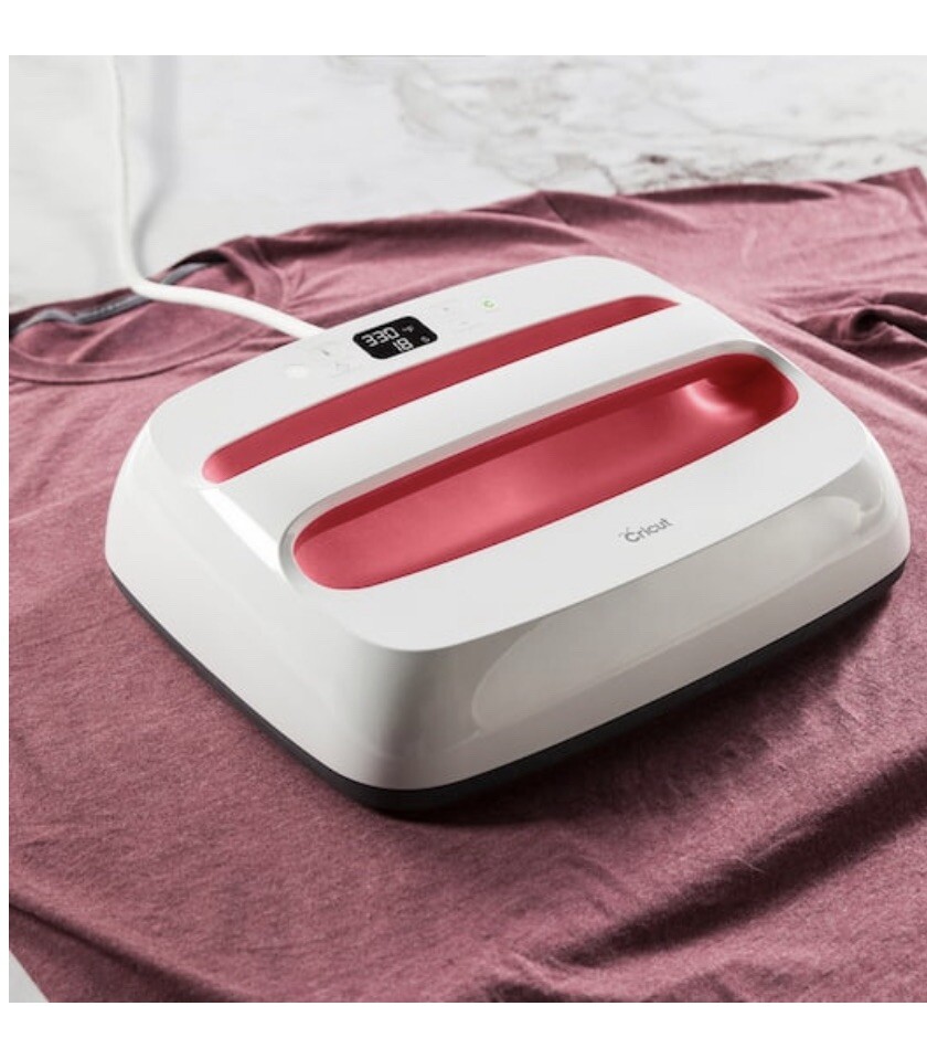 New In Box Cricut EasyPress 2, Raspberry - 12" x 10"