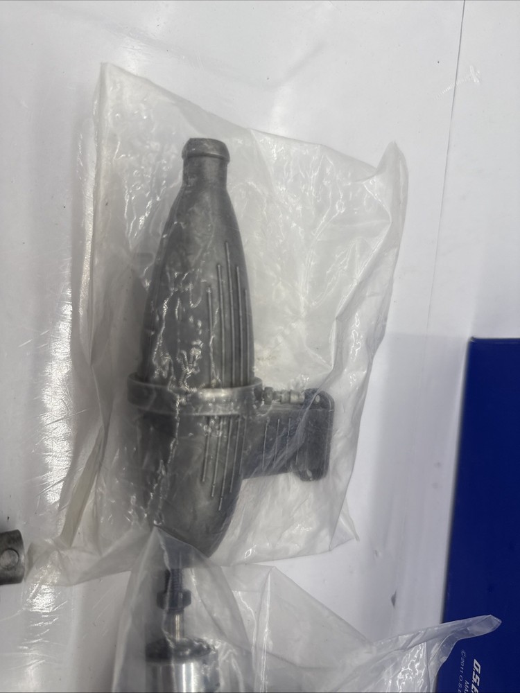 NIB Fox Eagle 50 Engine For R/c Model Airplane