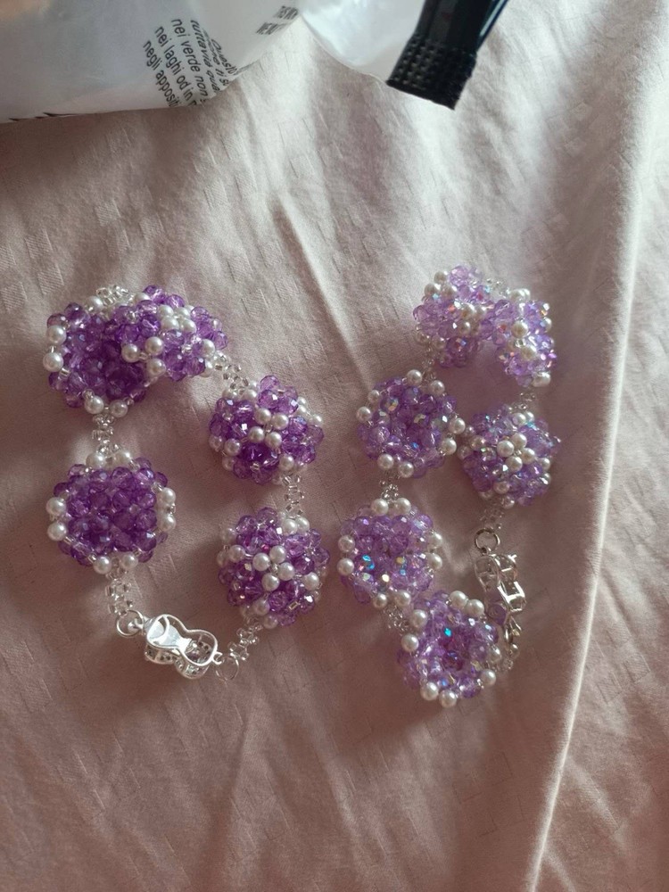 Handcrafted Crystal Beaded Bracelet with Elegant Clasp (Multiple Colors)