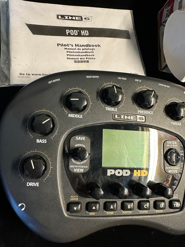 Line 6 POD HD Desktop (Bean) Multi effect Guitar Processor + Mounting Adapter