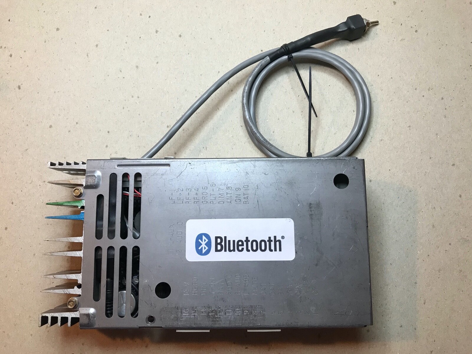 CHEVY-GMC 88-94 TRUCK RADIO-with-EQ H.O. RECEIVER BLUETOOTH GM DELCO CDM AMP BT