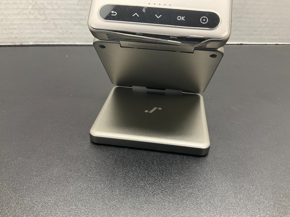 Aurzen ZIP Tri-Fold Mini Projector DZ001 (A4)