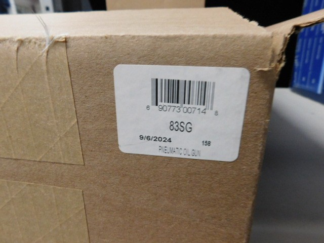 GuardAir 83SG Syphon Pneumatic Oil Gun