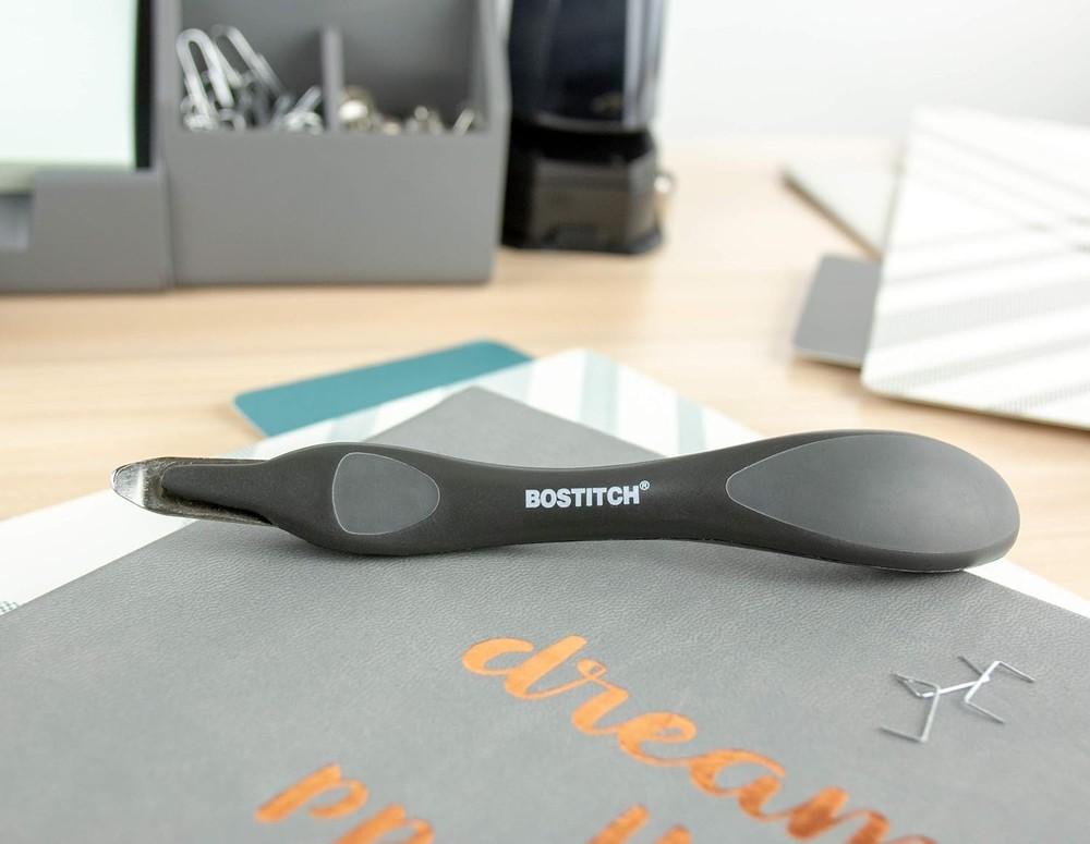 Professional Manual Staple Remover with 7- - Easy Magnetic Pickup